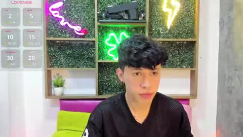 Axel Evanss online show from April 2026 12:20:02 PM