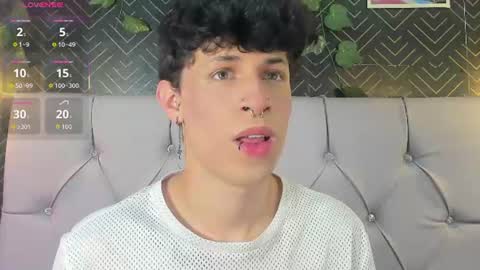 Snapshot of axel_evanss chatting on June 2026 03:05:02 AM Axel Evanss online show from June 2026 03:05:02 AM