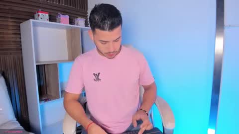 axel_grey_ online show from September 2025 12:08:02 PM