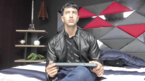 Snapshot of axel_hendrick chatting on February 2026 11:29:02 AM axel_hendrick online show from February 2026 11:29:02 AM