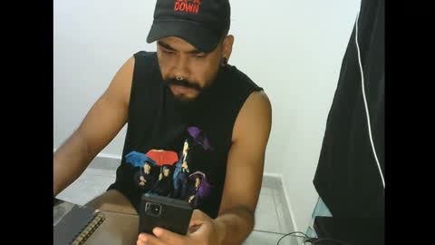 Snapshot of axel_mason chatting on January 2025 06:33:01 AM Axel online show from January 2025 06:33:01 AM