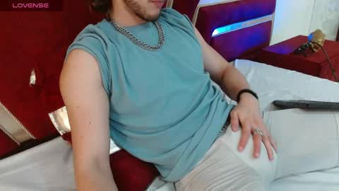 Axel  online show from May 2026 12:40:02 AM
