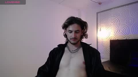 Snapshot of axel_porn_ chatting on July 2026 03:29:02 PM Axel online show from July 2026 03:29:02 PM