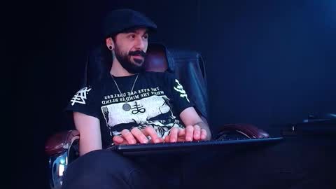 AxelColton online show from November 2025 06:15:01 AM