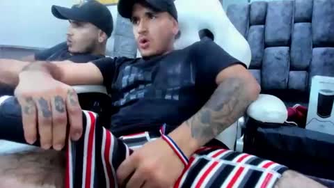 Snapshot of axell_cross2 chatting on February 2025 12:21:02 AM Axell Cross2 online show from February 2025 12:21:02 AM