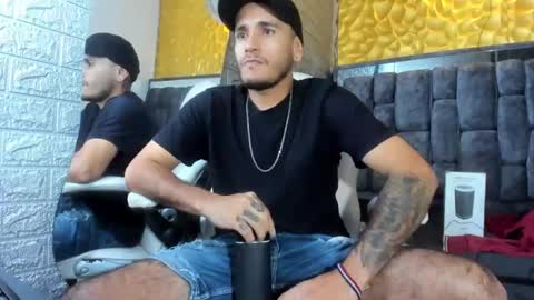 Snapshot of axell_cross2 chatting on March 2025 08:11:01 PM Axell Cross2 online show from March 2025 08:11:01 PM