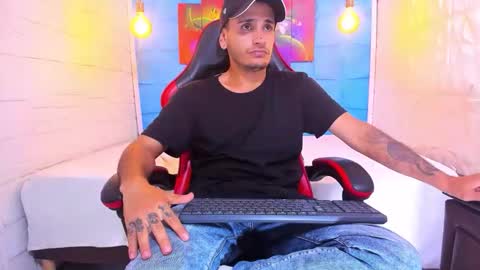 Snapshot of axell_cross2 chatting on February 2026 02:34:02 AM Axell Cross2 online show from February 2026 02:34:02 AM