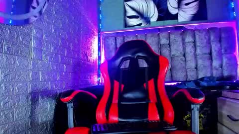 Snapshot of axell_cross2 chatting on May 2026 02:02:01 PM Axell Cross2 online show from May 2026 02:02:01 PM