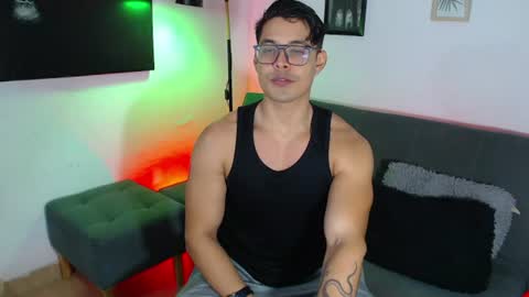 Snapshot of axell_dior chatting on June 2026 02:27:02 AM axell online show from June 2026 02:27:02 AM