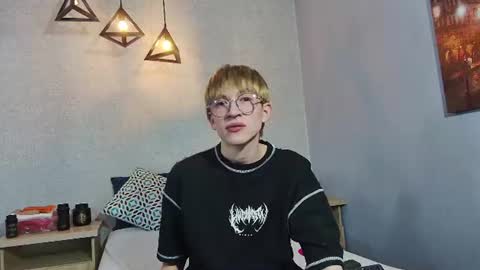 Snapshot of axell_stone chatting on June 2026 09:41:01 PM axell_stone online show from June 2026 09:41:01 PM
