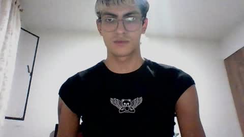 Axel  online show from December 2024 12:19:02 AM