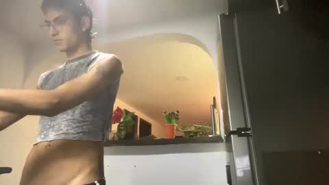 Axel  online show from January 2025 02:30:02 AM