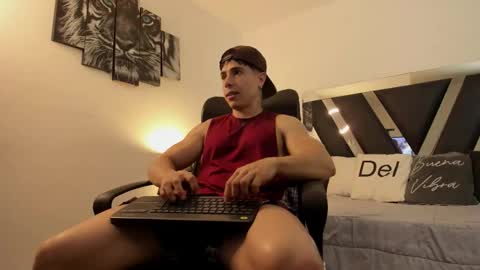 axelmartinezz online show from March 2026 08:58:02 PM