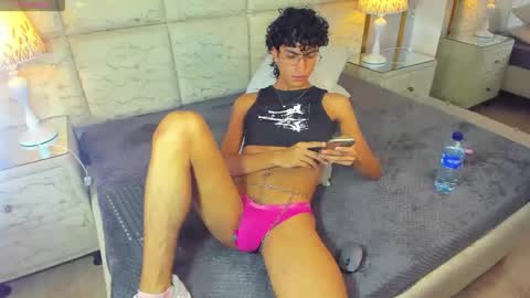 Snapshot of axelrushh chatting on May 2026 07:37:02 PM AxelRushh online show from May 2026 07:37:02 PM