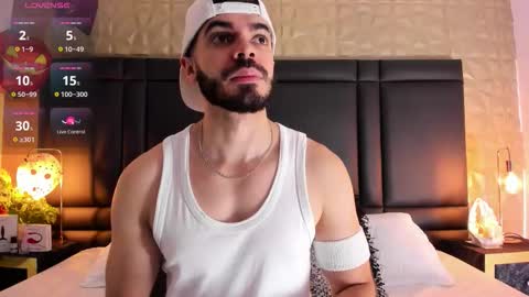 Axel Thompsom online show from October 2025 11:22:02 AM