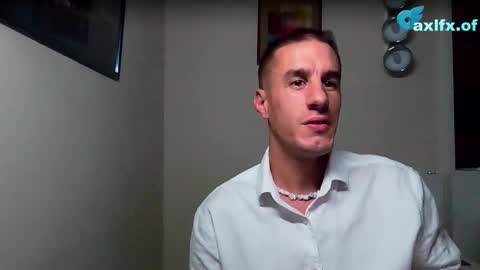 Axl online show from October 2025 06:52:02 PM