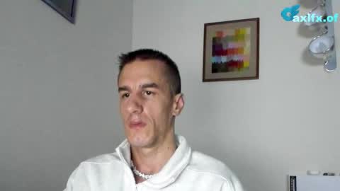 Axl online show from November 2025 02:54:01 AM