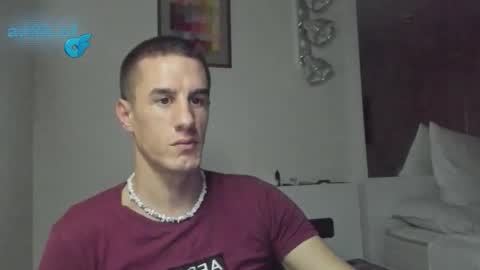 Axl online show from November 2025 10:22:02 PM