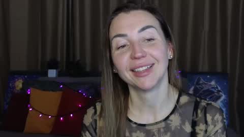 Jully online show from February 2025 11:02:02 AM