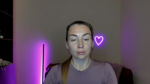 Jully online show from March 2025 12:44:02 PM