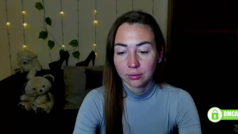 Jully online show from March 2025 06:26:02 PM