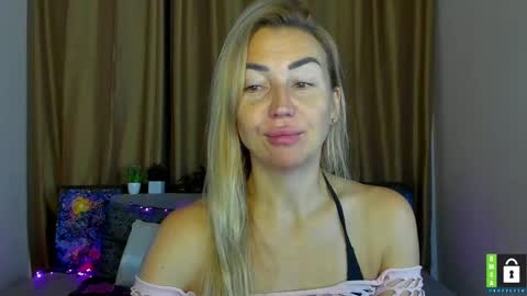 Jully online show from October 2025 05:32:02 AM