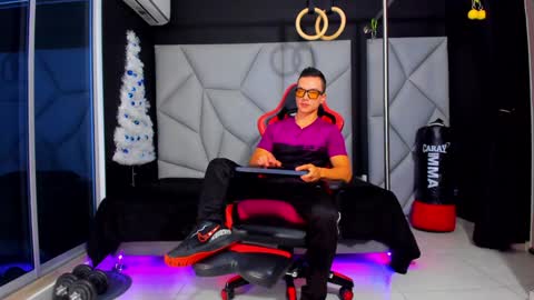 Ayden Miller online show from December 2024 03:06:01 PM