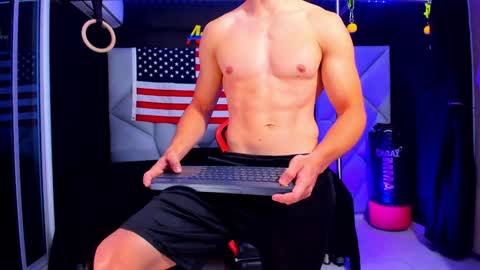 Ayden Miller online show from February 2025 03:00:01 PM