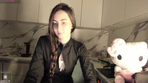 Ayesha online show from February 2026 05:39:01 PM