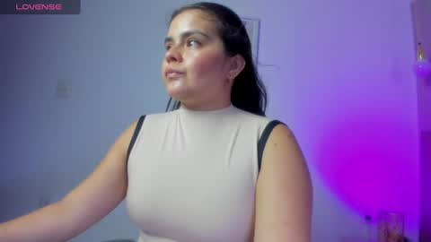 Alyda Jaramillo online show from June 2026 07:07:01 PM