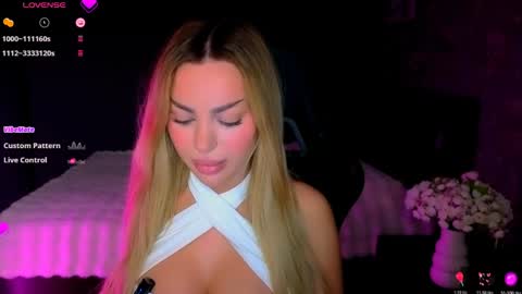  Ayla Demir  online show from April 2026 08:59:01 PM