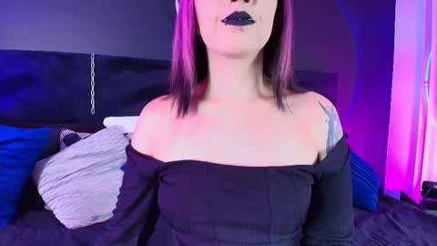 Aylen online show from March 2026 07:41:02 PM