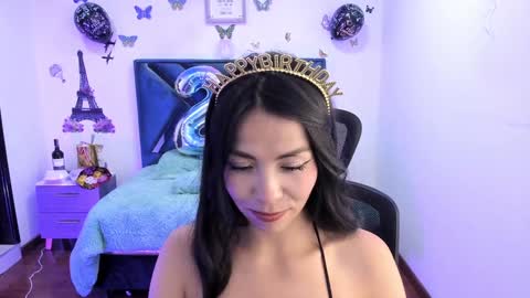 Aylin online show from January 2025 08:21:02 PM