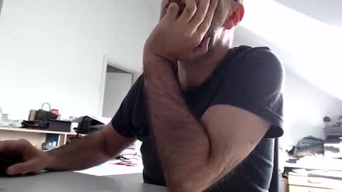 aylinniyerim online show from April 2026 02:15:01 PM