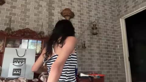 Snapshot of aymkyline chatting on November 2025 01:49:02 AM aymkyline online show from November 2025 01:49:02 AM