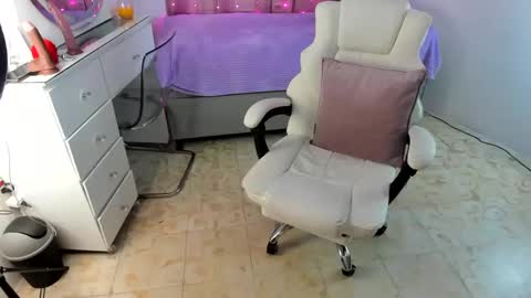 aynara_kiss online show from September 2025 04:47:01 AM