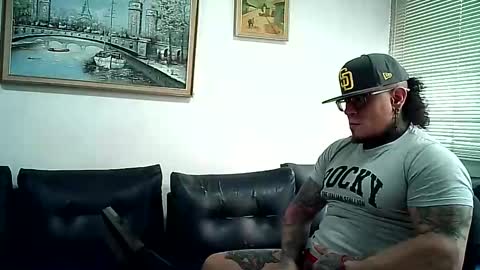 Ayrton naffah2 online show from April 2026 08:14:01 PM