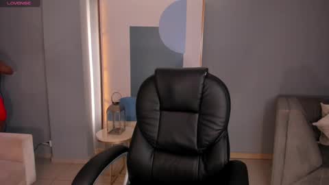 Ayshel online show from September 2025 02:44:02 AM