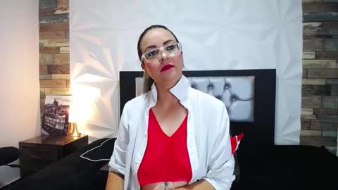 Azahara online show from February 2025 11:02:02 AM