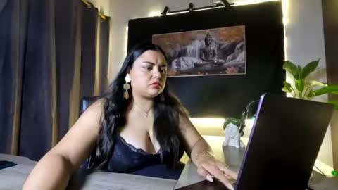 Goddess Azara online show from June 2026 12:40:02 PM