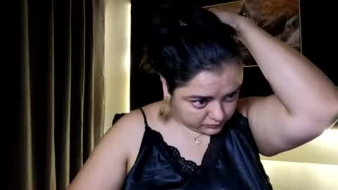 Goddess Azara online show from June 2026 03:29:01 PM