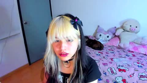 Azu Moure online show from March 2025 10:34:02 AM