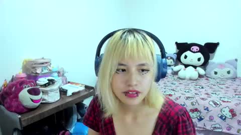 Azu Moure online show from September 2025 06:24:02 AM