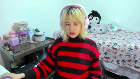 Azu Moure online show from September 2025 06:59:02 AM