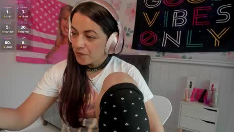 Snapshot of azucenaxxxgp chatting on October 2025 03:02:02 PM Azucena R online show from October 2025 03:02:02 PM