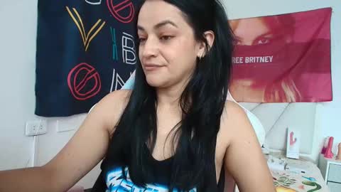 Snapshot of azucenaxxxgp chatting on April 2026 03:50:02 PM Azucena R online show from April 2026 03:50:02 PM