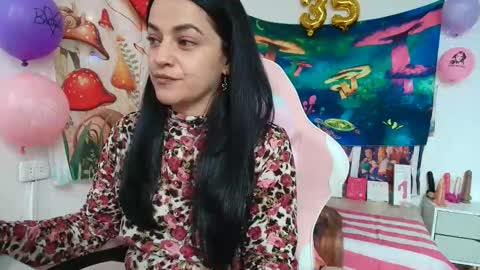 Snapshot of azucenaxxxgp chatting on May 2026 03:41:01 PM Azucena R online show from May 2026 03:41:01 PM