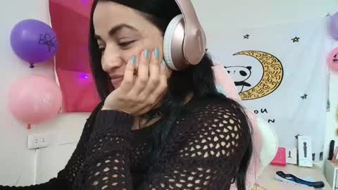 Snapshot of azucenaxxxgp chatting on May 2026 04:04:02 PM Azucena R online show from May 2026 04:04:02 PM