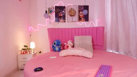 PRINCESS AZUL. online show from November 2025 09:25:02 PM