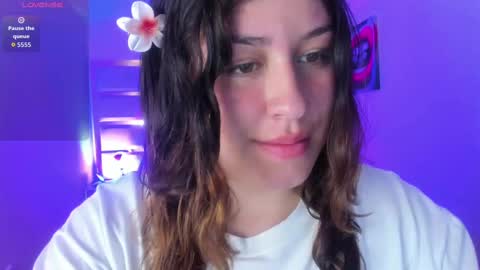 Snapshot of azul_vera chatting on October 2025 01:35:02 PM AZUL online show from October 2025 01:35:02 PM